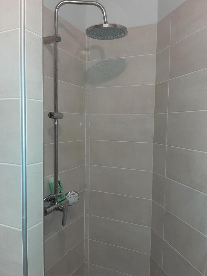 Appartement Le Flatiron - 4 Chambres Тарб Екстер'єр фото